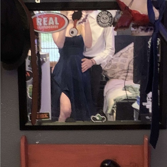 Prom dress! - Picture 3 of 6